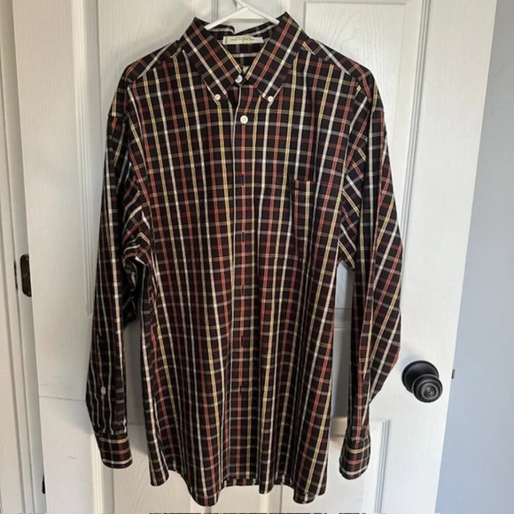Like-new Orvis men's button down shirt, long sleeve, Large - Picture 1 of 7